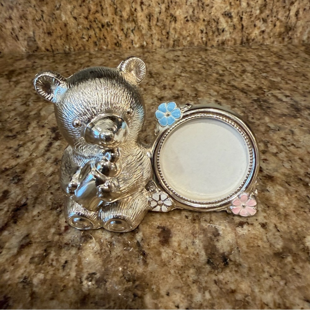 Vintage Oneida Silver Plate Teddy Bear Baby Bank Picture Frame Made in Japan